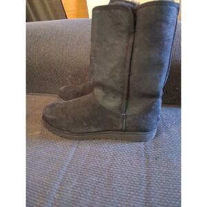 Ugg Classic Short II Suede Black‎ Size 8.5 Boot